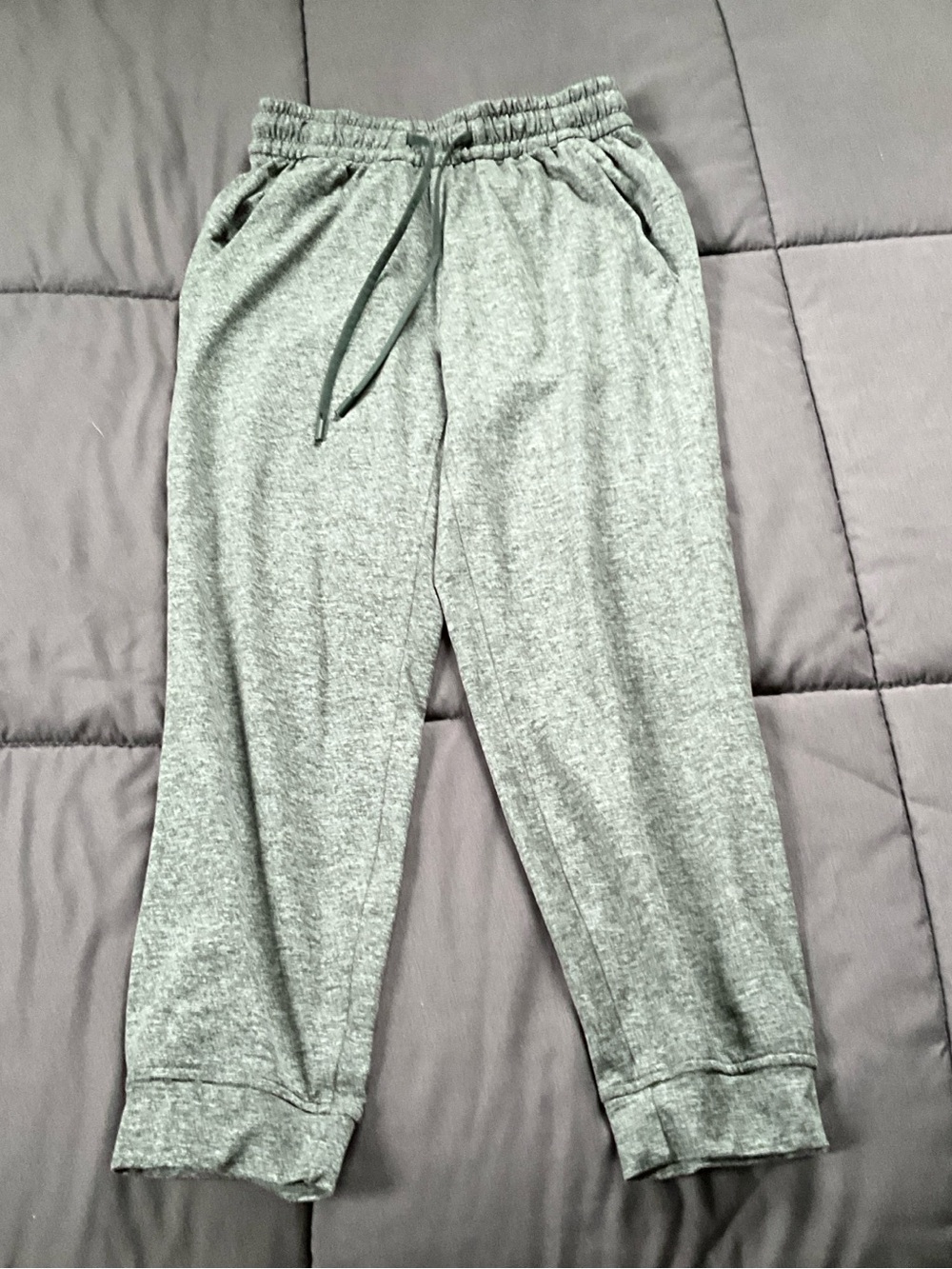 lululemon athletica Heathered Forest Green Crop Jogger Pants